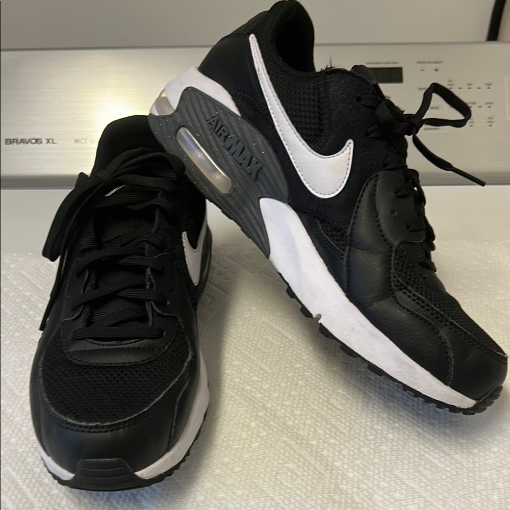Nike Air Max Black and White Sneakers